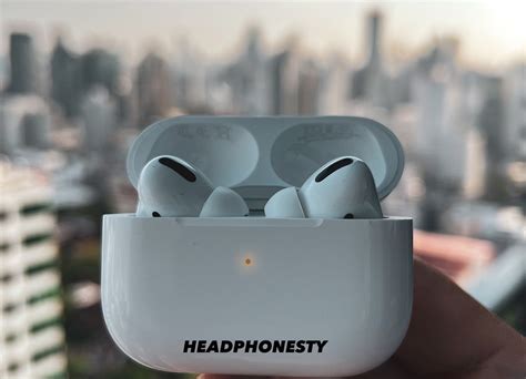 flashing orange on airpods.